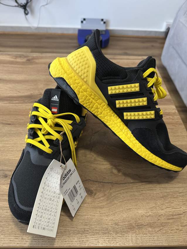 Adidas UltraBOOST DNA x LEGO - Noir/Jaune