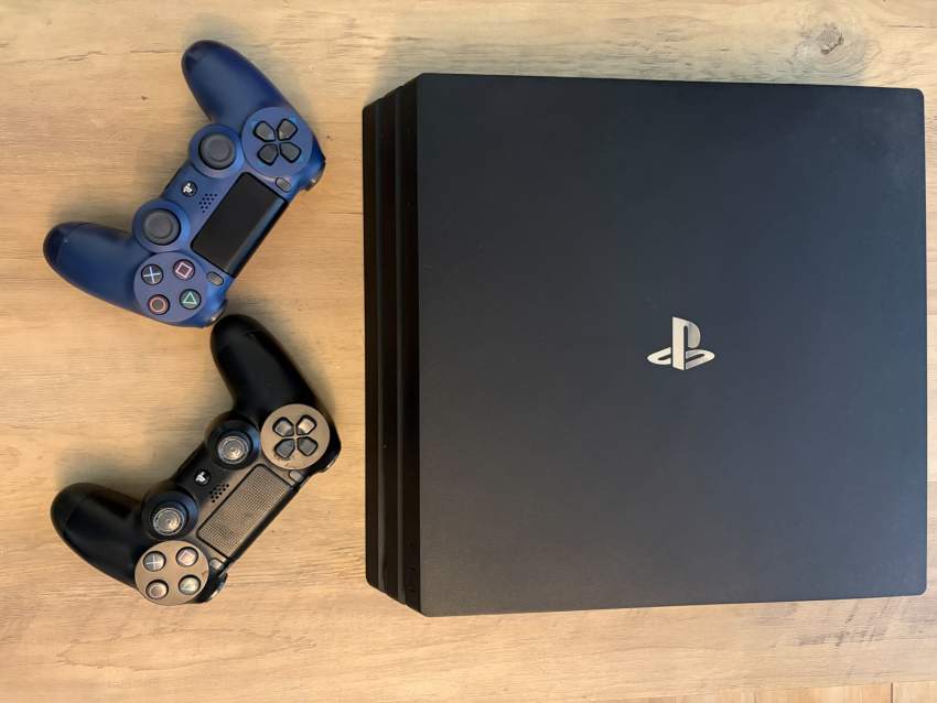PS4 Pro - 1 TB - 1 - PlayStation 4 (PS4)  on Aster Vender