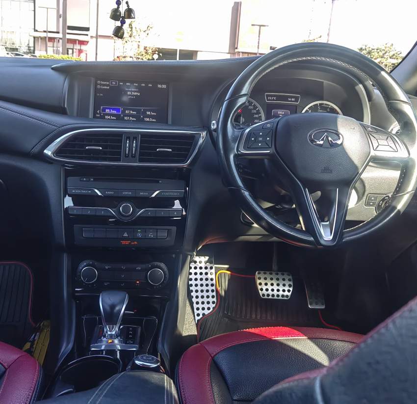 infinityq30 - 4 - Luxury Cars  on Aster Vender