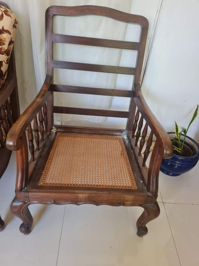ENSEMBLE SALON VINTAGE – BOIS MASSIF - 1 - Antiquities  on Aster Vender