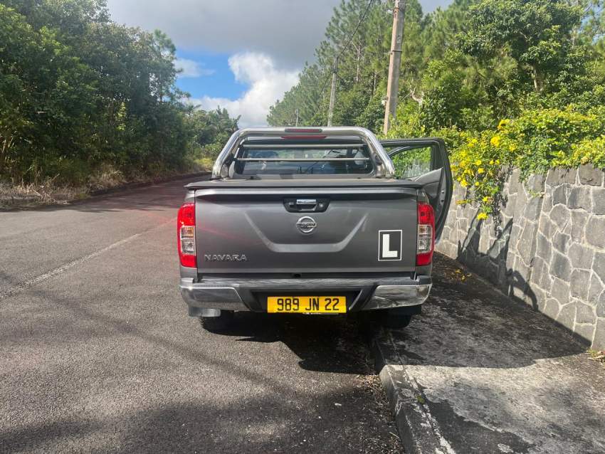 Navara - 16 - Pickup trucks (4x4 & 4x2)  on Aster Vender