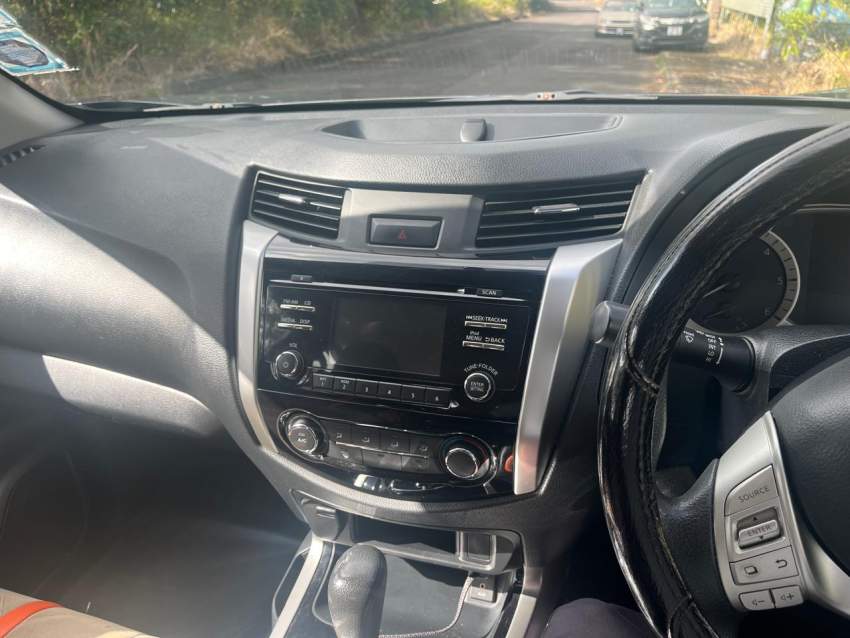 Navara - 11 - Pickup trucks (4x4 & 4x2)  on Aster Vender