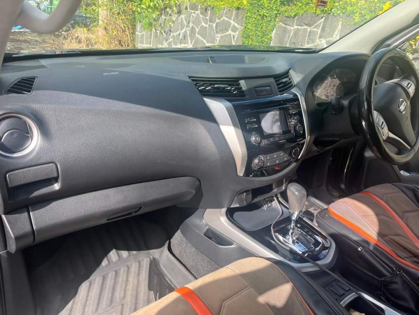 Navara - 3 - Pickup trucks (4x4 & 4x2)  on Aster Vender