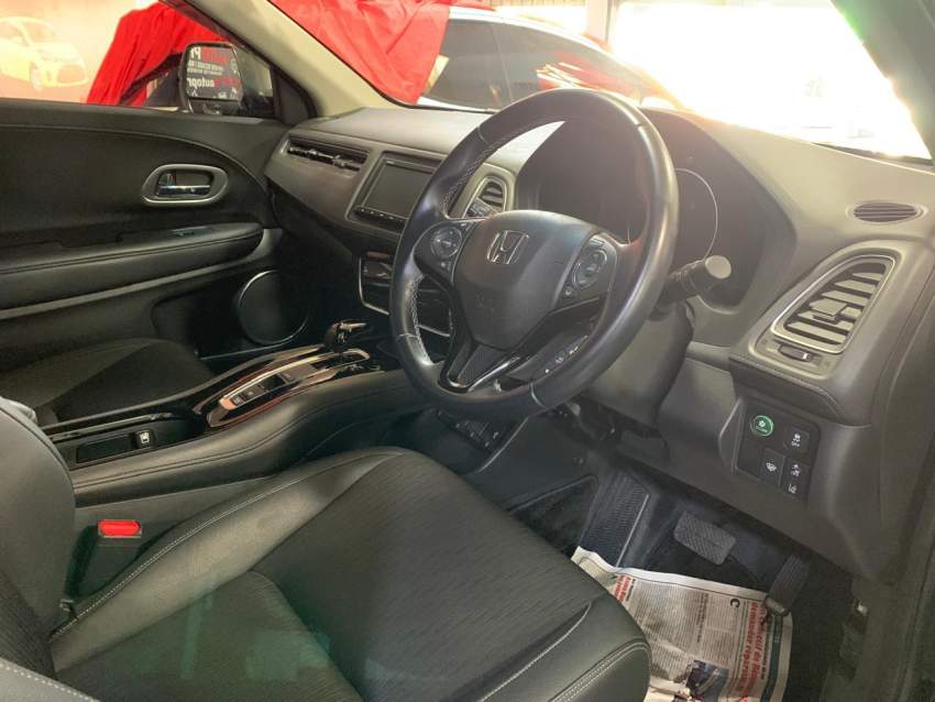 Honda Vezel Hybrid RS