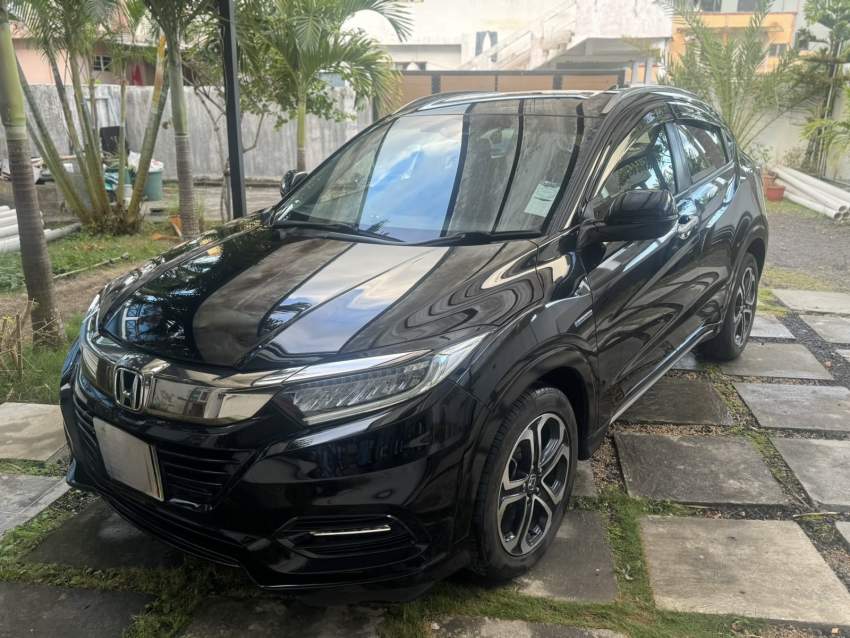 Honda Vezel Hybrid RS - 6 - SUV Cars  on Aster Vender