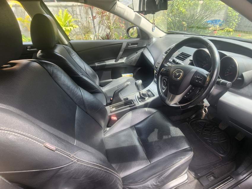 Mazda 3 Sedan - 4 - Family Cars  on Aster Vender