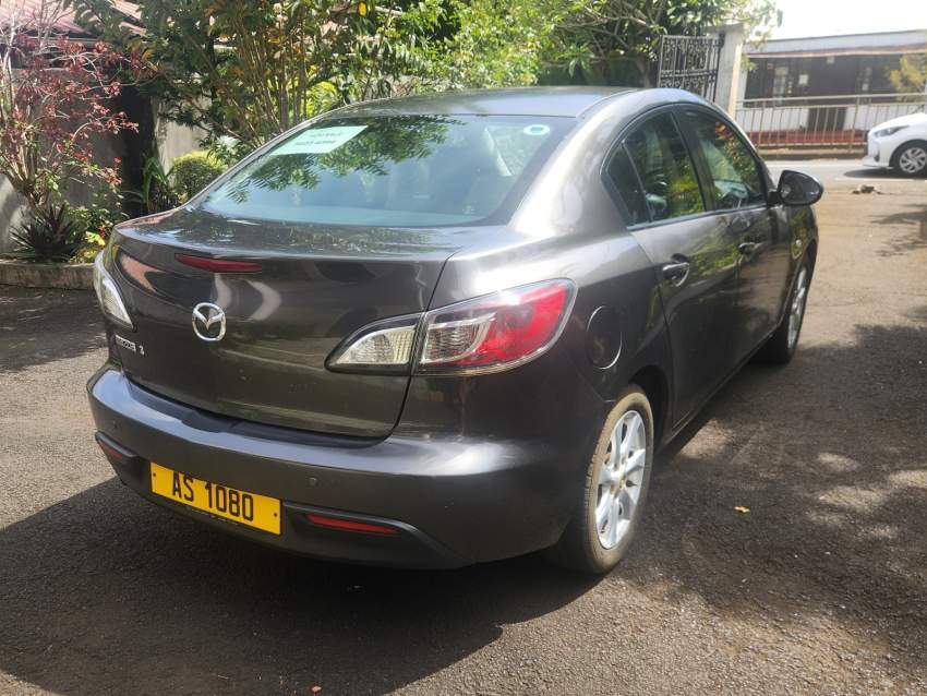Mazda 3 Sedan - 2 - Family Cars  on Aster Vender