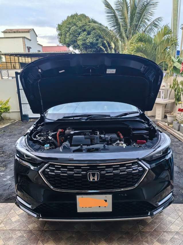 HONDA VEZEL Z PACKAGE HYBRID 2021 - 1 - SUV Cars  on Aster Vender