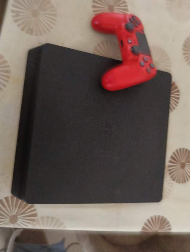 Second hand playstation 4