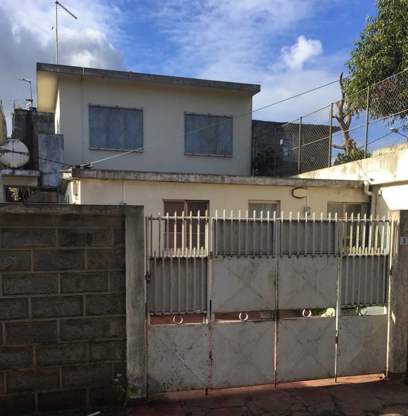 Maison A Vendre - 1 - House  on Aster Vender