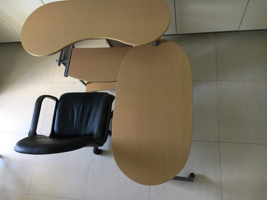 Table  - 3 - Computer tables  on Aster Vender