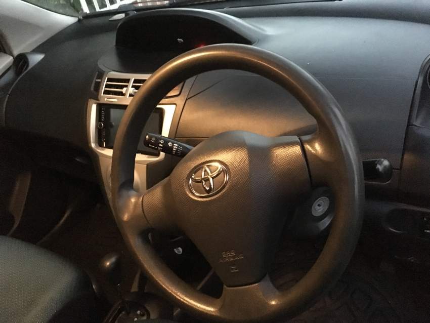 toyota vitz - 3 - Compact cars  on Aster Vender