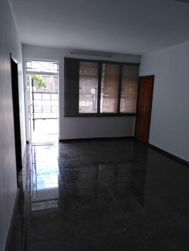 Office with parking for rent in center of Port-Louis - 3 - Office Space  on Aster Vender