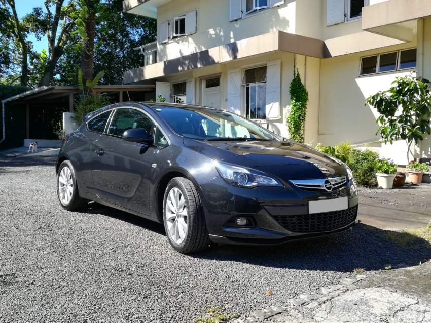 2016 Opel Astra GTC 1.6 - 0 - Compact cars  on Aster Vender