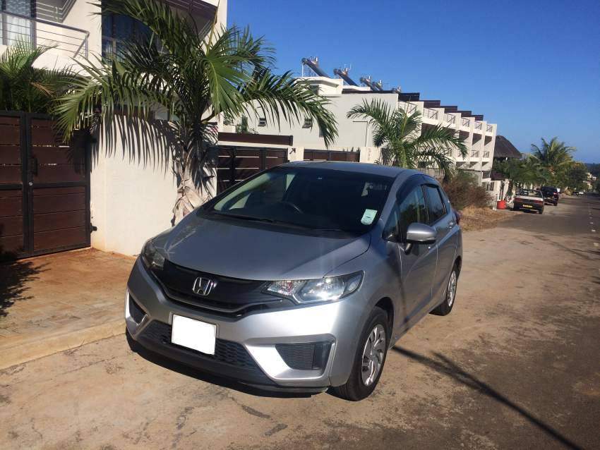 SILVER HONDA FIT 2014 for SALE in good condition! - 0 - Compact cars  on Aster Vender