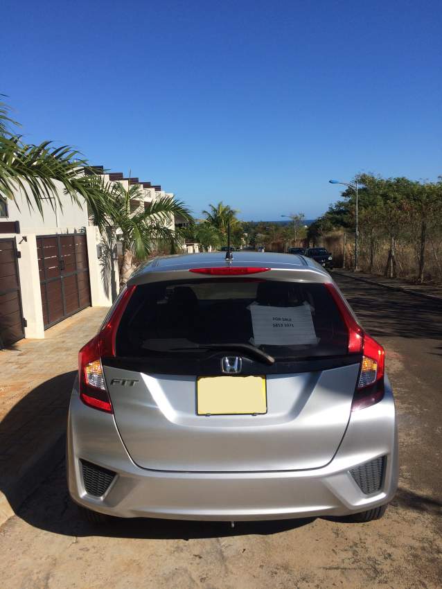 SILVER HONDA FIT 2014 for SALE in good condition! - 2 - Compact cars  on Aster Vender