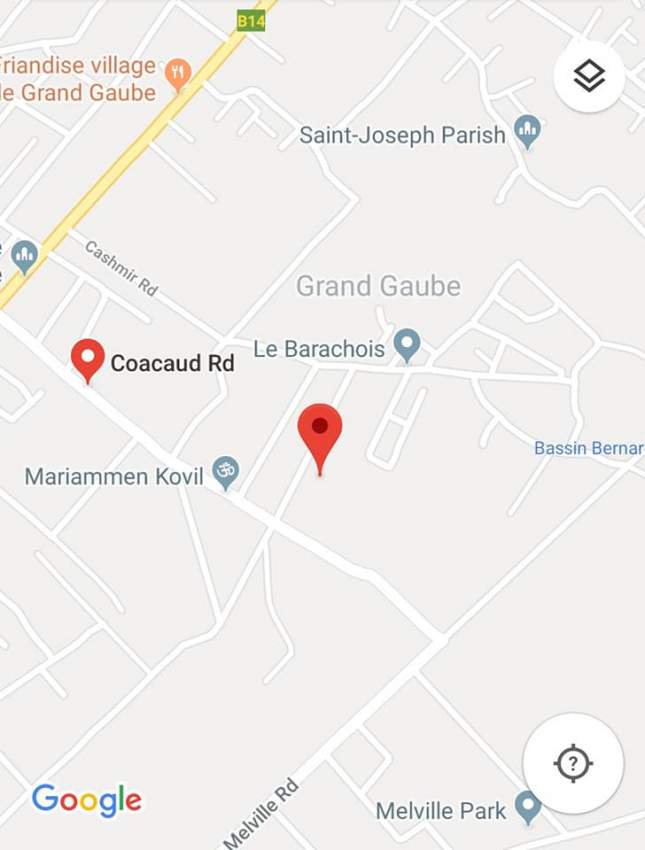 20 p in Grand Gaube coastal region, near Seaside. Rs 2M - 3 - Land  on Aster Vender