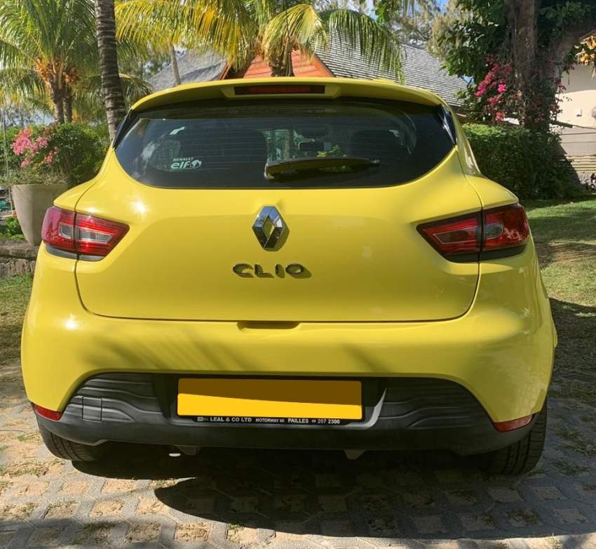 2015 Renault Clio 4 1.2 ZEN - 4 - Compact cars  on Aster Vender