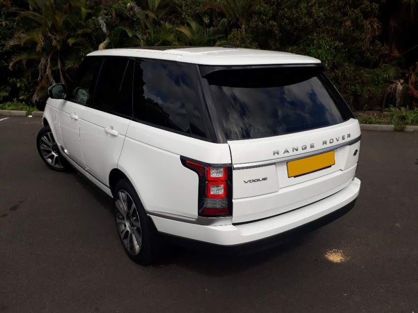 2016 Range Rover Vogue 3.0 TDV6 - 5 - SUV Cars  on Aster Vender