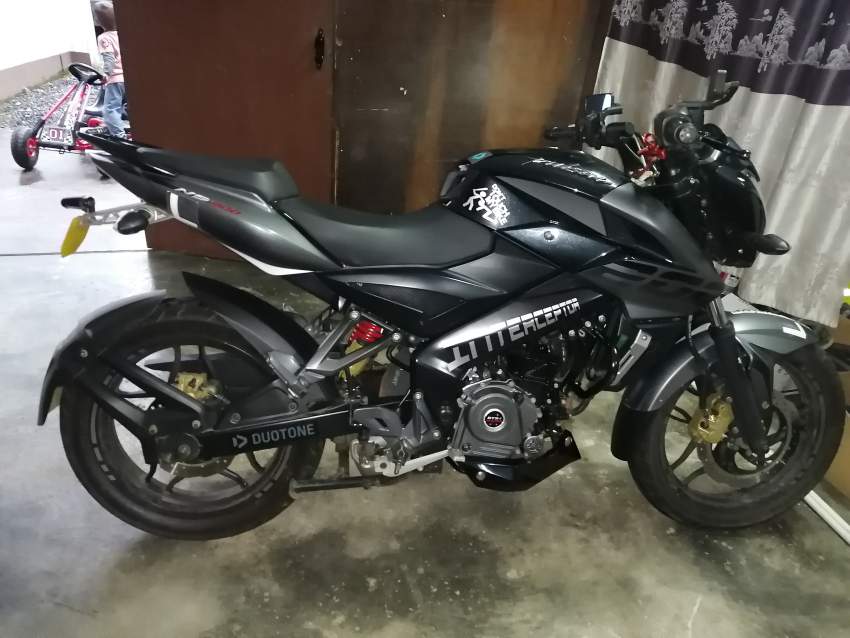 Pulsar NS 200  - 0 - Sports Bike  on Aster Vender