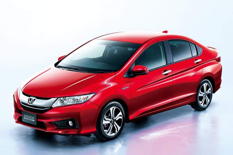 Honda Grace Hybrid 2015 -  1500cc Japan - 0 - Compact cars  on Aster Vender