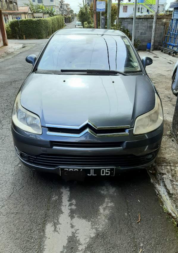 Citroën C4 - 0 - Compact cars  on Aster Vender