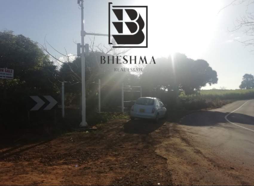 Agricultural plot at Ile D'Ambre 1 arpent 4 perches @ Rs 900,000.  - 6 - Land  on Aster Vender