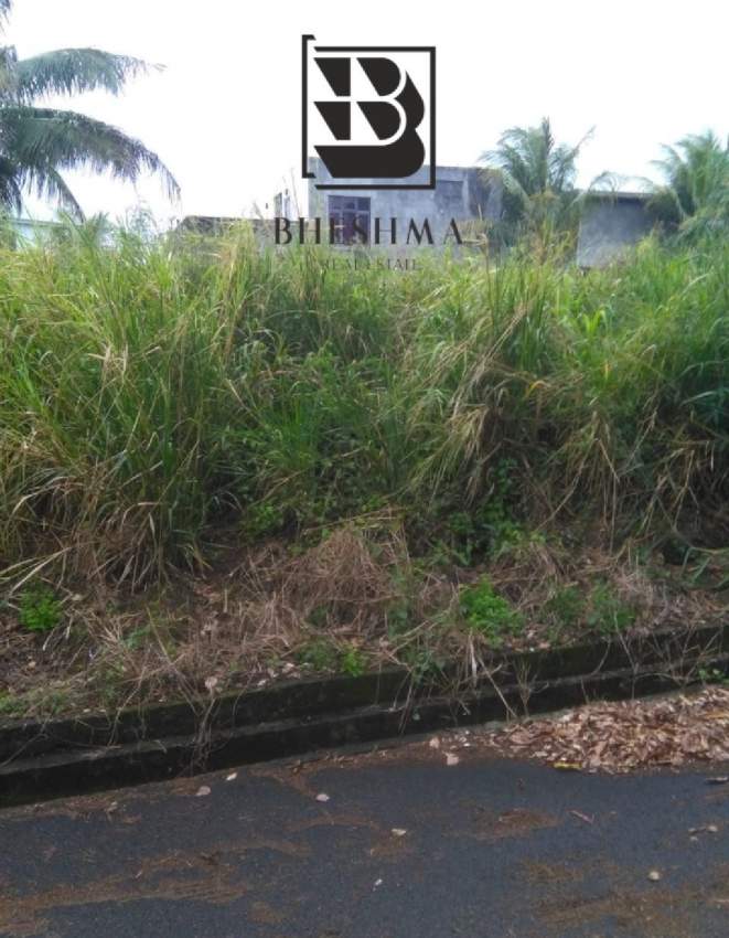 5.5 perches @ Morc Constance Flacq @ Rs 800,000 - 1 - Land  on Aster Vender