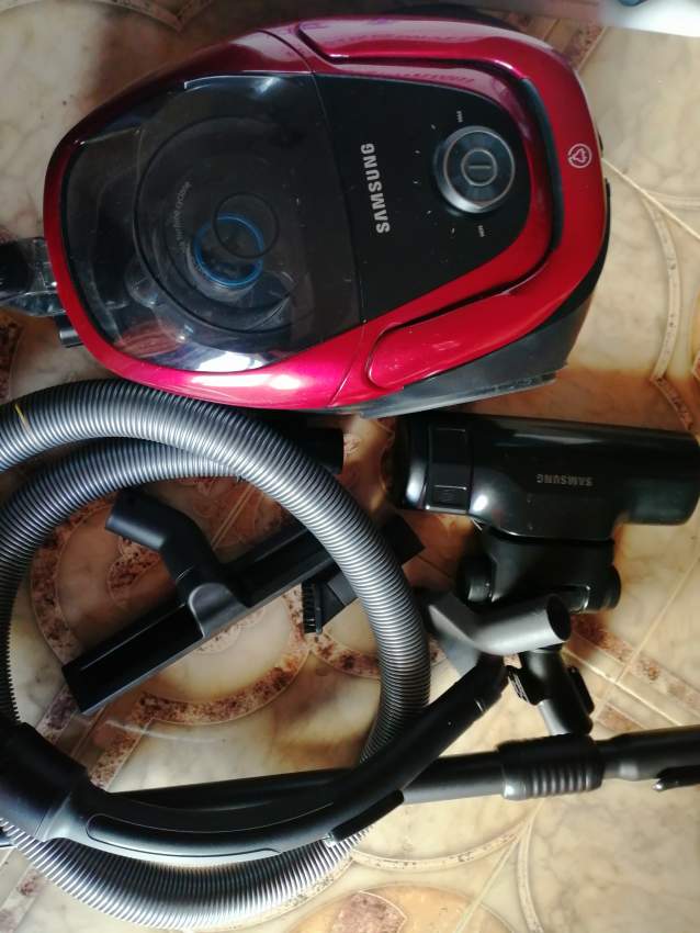 Aspirateur Samsung good condition as new  - 0 - All electronics products  on Aster Vender