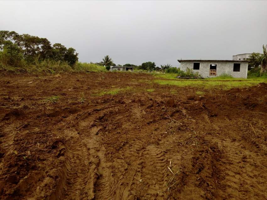 Residential land 15 perches La Rosa - 1 - Land  on Aster Vender