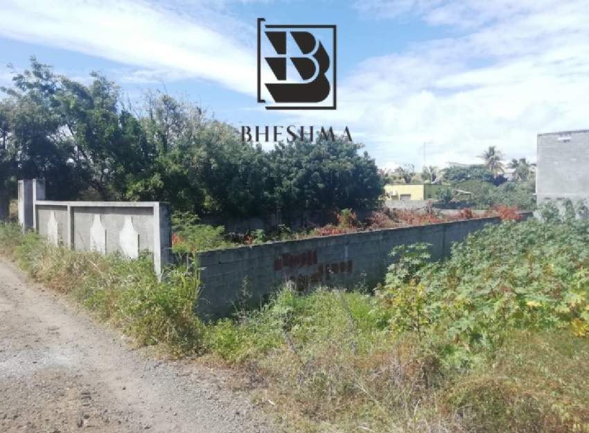 12.98 perches Grand Gaube 5 mins seaside  - 7 - Land  on Aster Vender