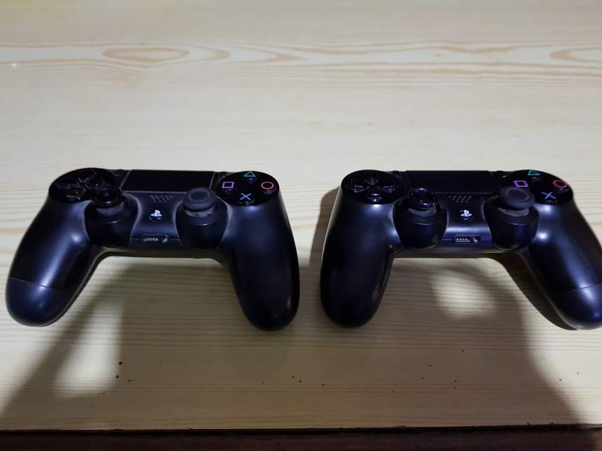 Playstation 4 Original with Playstation VR with games on Aster Vender