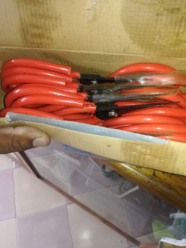  sewing Machine and textiles and accessories - 0 - Others  on Aster Vender