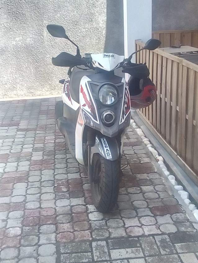 SCOOTER - SYM - CROX - 150CC - SÉRIE AB - 2 - Scooters (above 50cc)  on Aster Vender