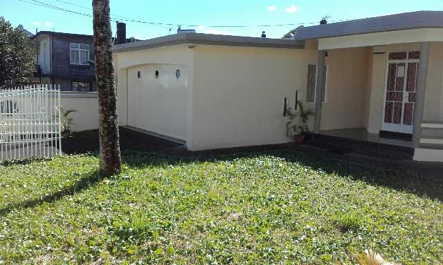 CENTER: L'Avenir Saint Pierre -Furnished House 200M2 on 25 Perches - 1 - House  on Aster Vender