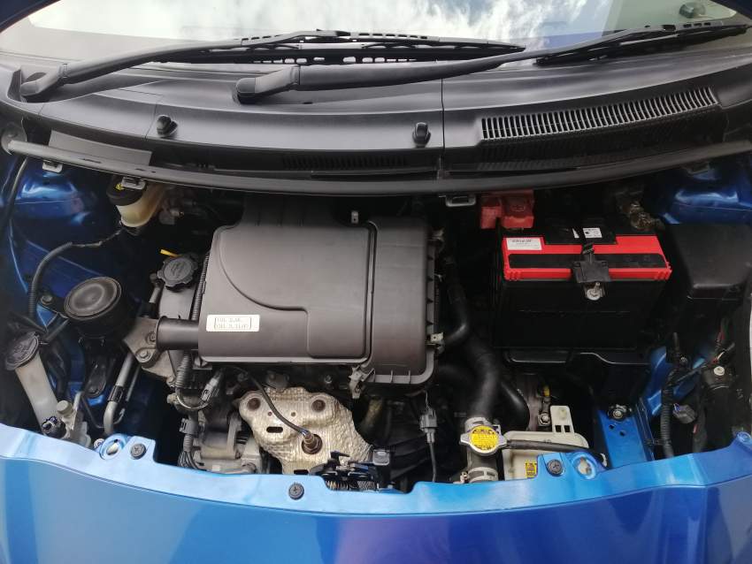 Toyota Vitz 2010 - 5 - Family Cars  on Aster Vender