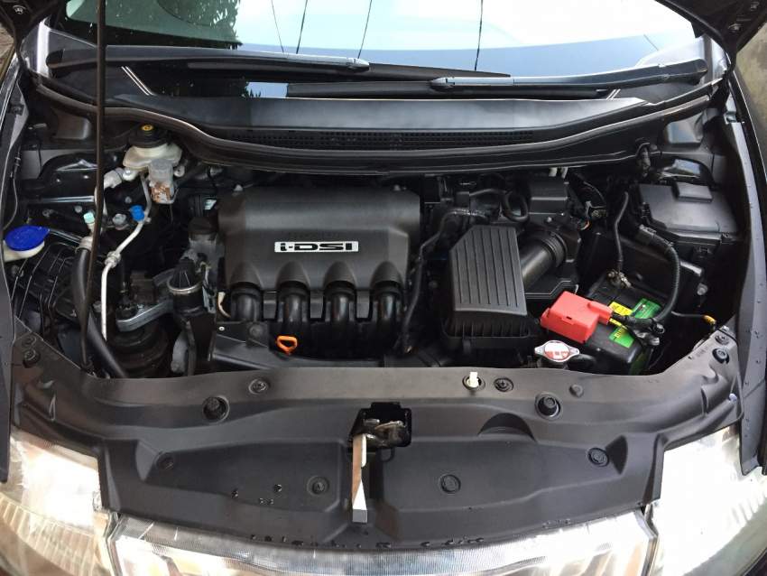 FOR URGENT SALE honda civic fk1 hatchback 2008 manual Call 57279270 - 6 - Compact cars  on Aster Vender