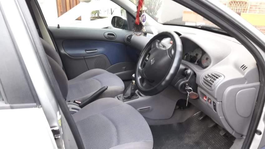2003 PEUGEOT 206 - 7 - Family Cars  on Aster Vender