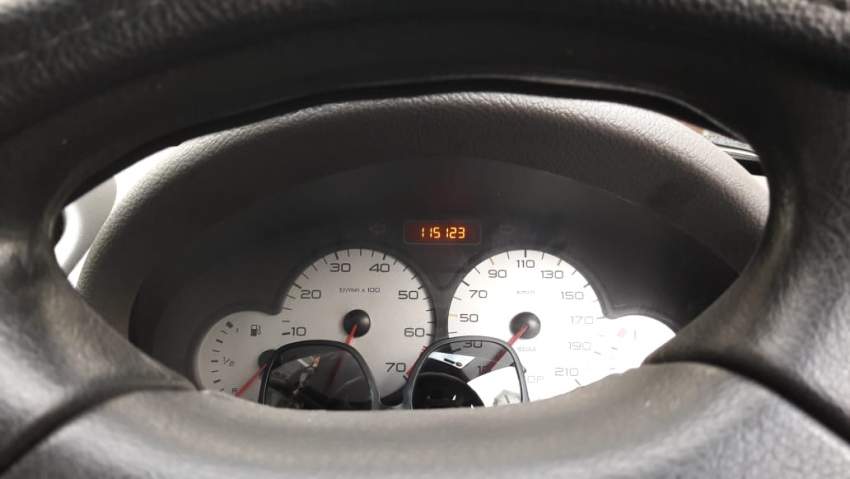 2003 PEUGEOT 206 - 6 - Family Cars  on Aster Vender