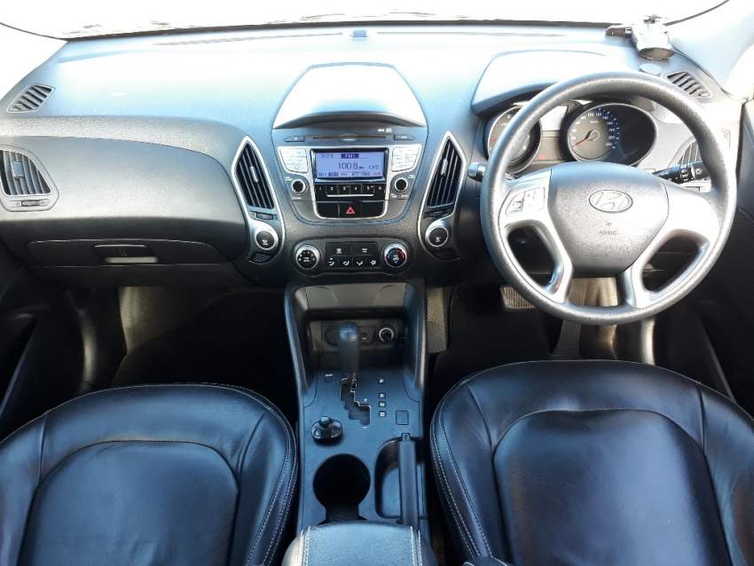 2011 Hyundai Ix35 - 7 - SUV Cars  on Aster Vender