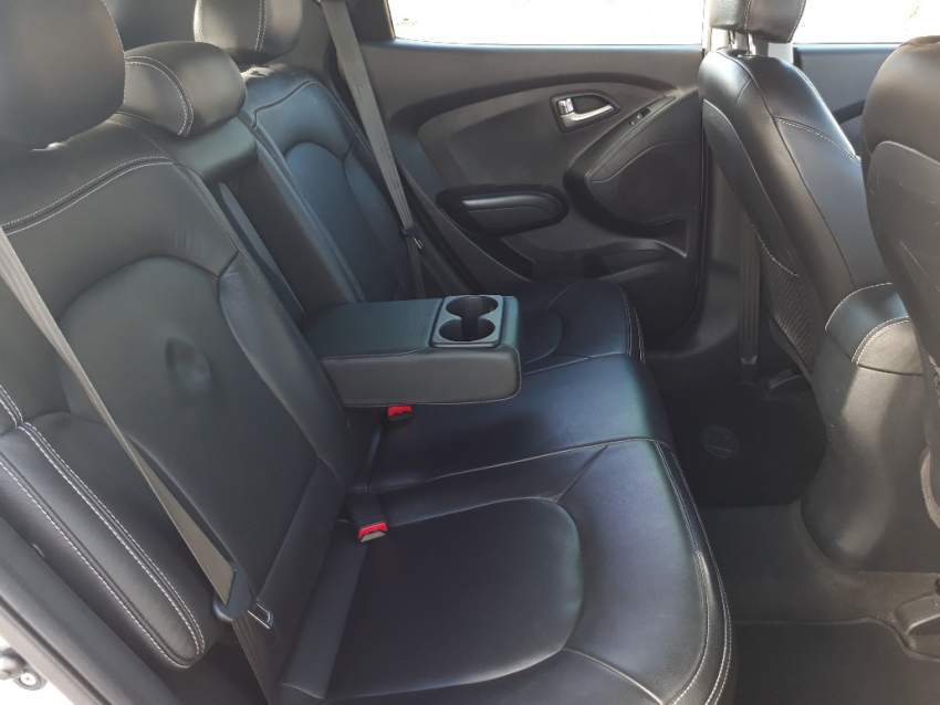 2011 Hyundai Ix35 - 5 - SUV Cars  on Aster Vender