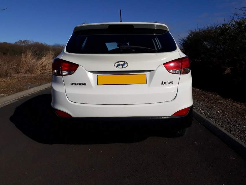 2011 Hyundai Ix35 - 3 - SUV Cars  on Aster Vender