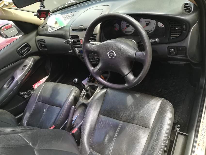 Nissan n17 - 1 - Family Cars  on Aster Vender