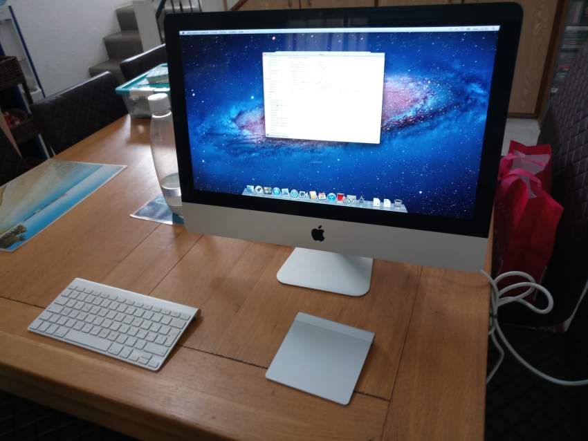 IMAC - 21.5