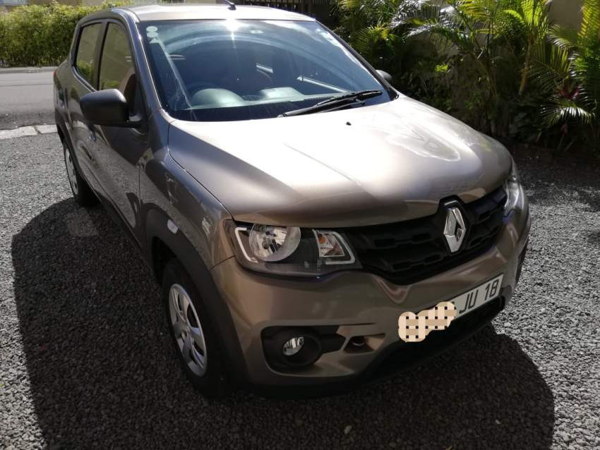 Renault Kwid RXT 800cc Manual 2018 - 3 - Compact cars  on Aster Vender