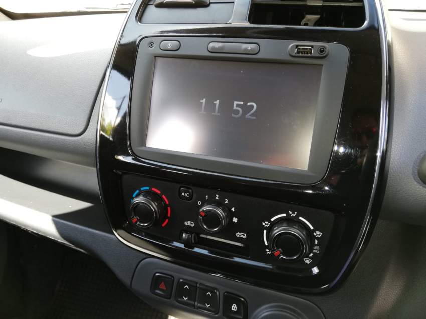 Renault Kwid RXT 800cc Manual 2018 - 1 - Compact cars  on Aster Vender