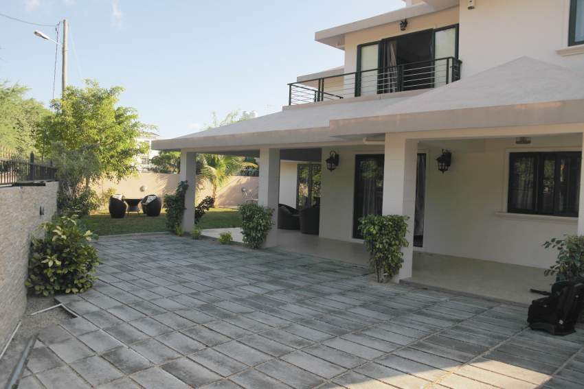 Flic en Flac for rent beautiful bright and furnished villa newly built - 0 - House  on Aster Vender