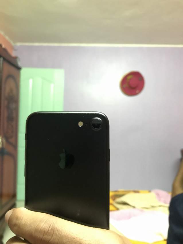 Iphone 7 - 0 - iPhones  on Aster Vender