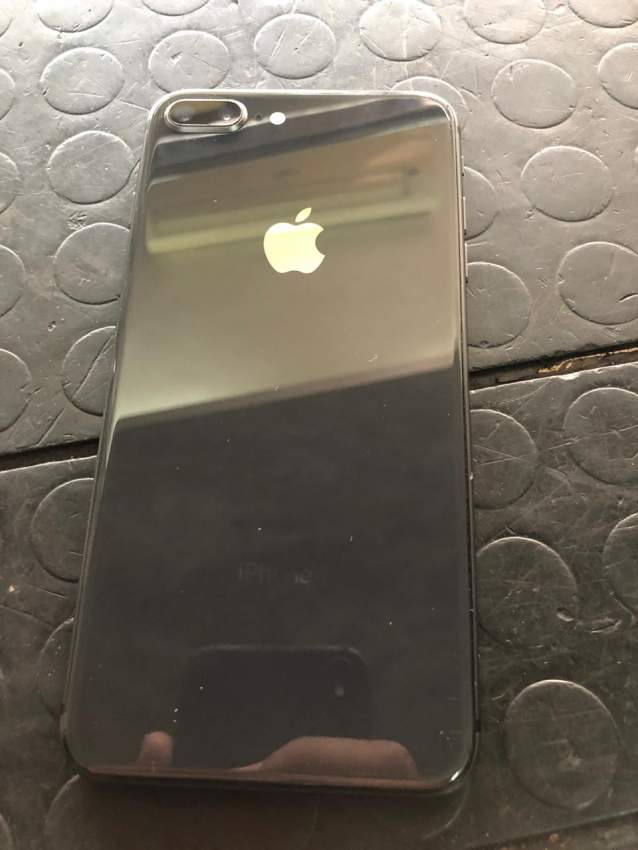 Iphone 8 plus 64 gb - 2 - iPhones  on Aster Vender