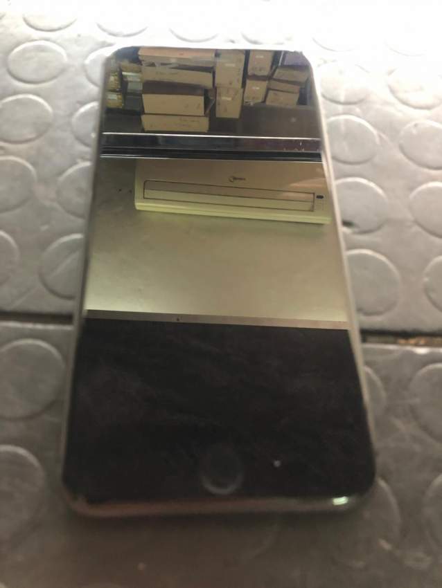 Iphone 8 plus 64 gb - 0 - iPhones  on Aster Vender